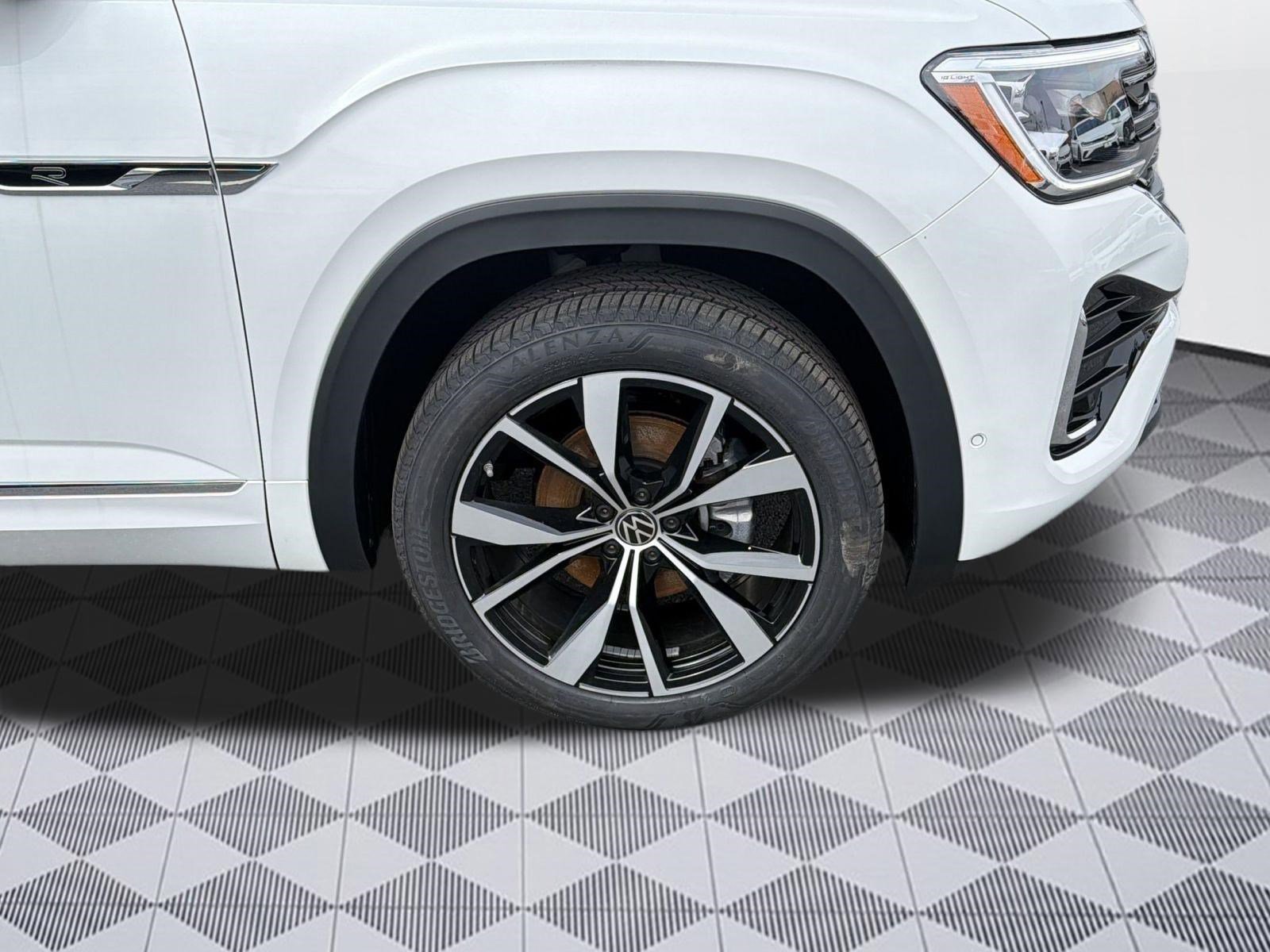New 2026 Volkswagen Atlas SEL Premium R-Line image 11