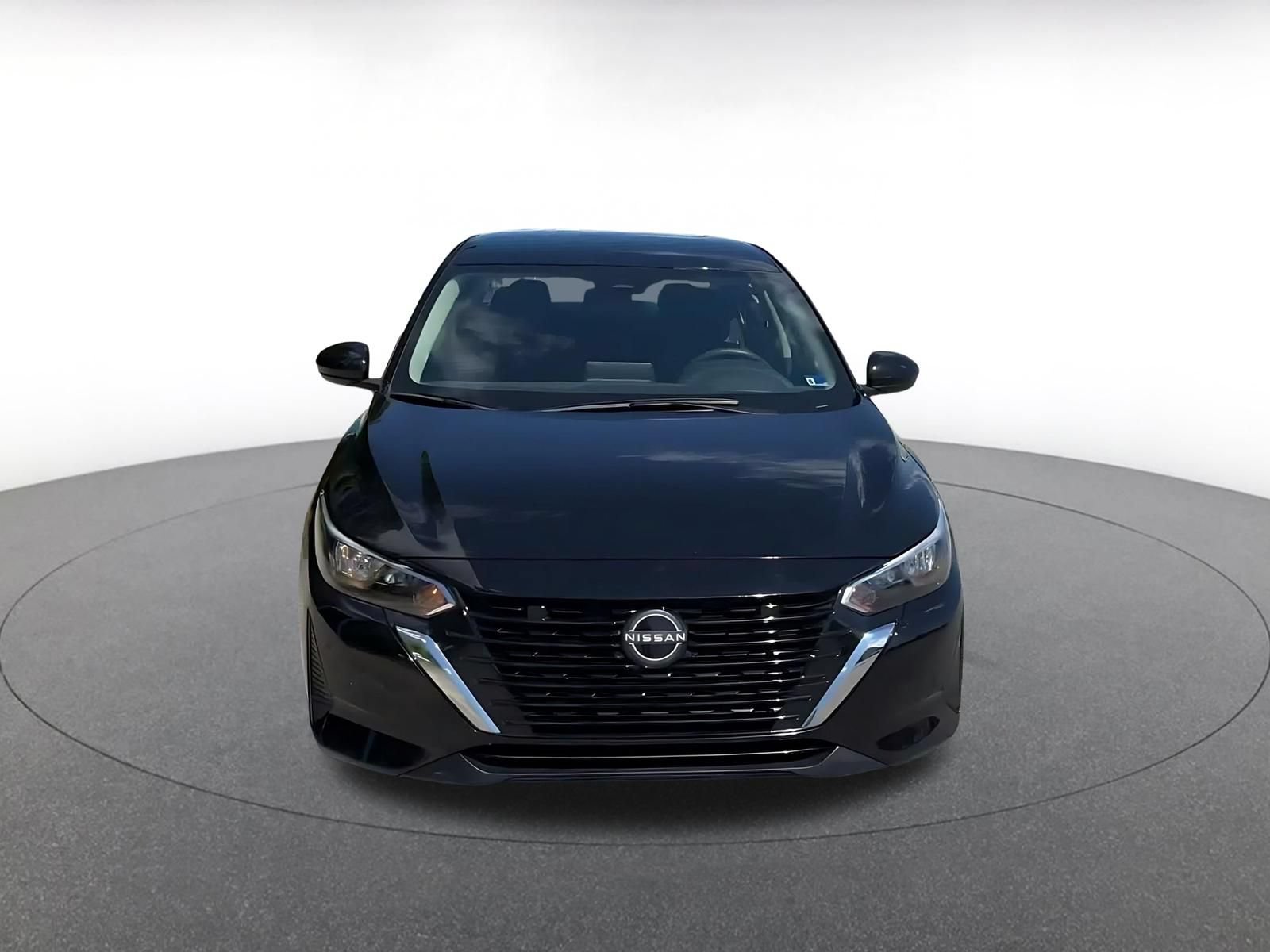 Used 2025 Nissan Sentra SV FWD image 3
