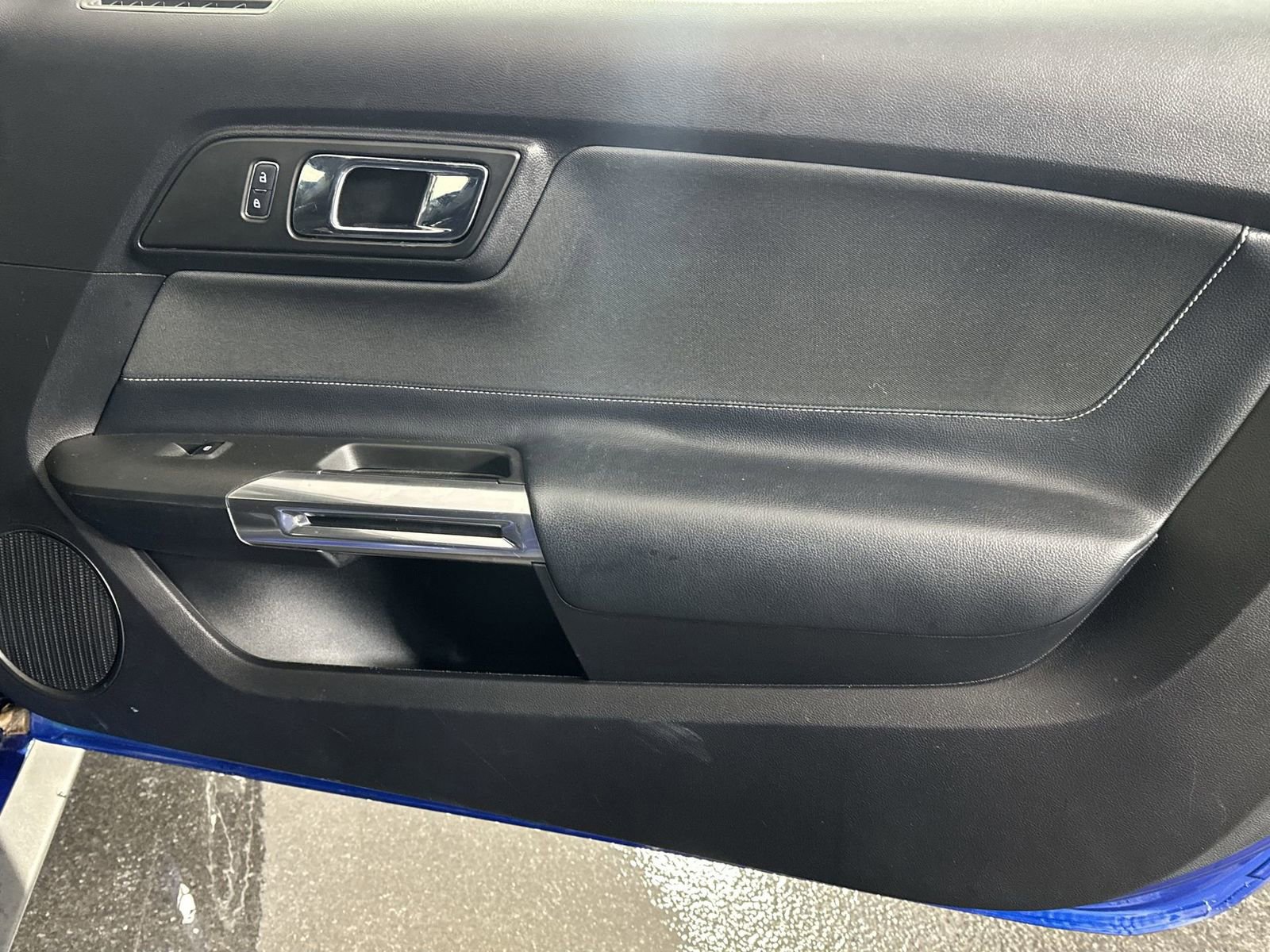 Used 2017 Ford Mustang EcoBoost image 34