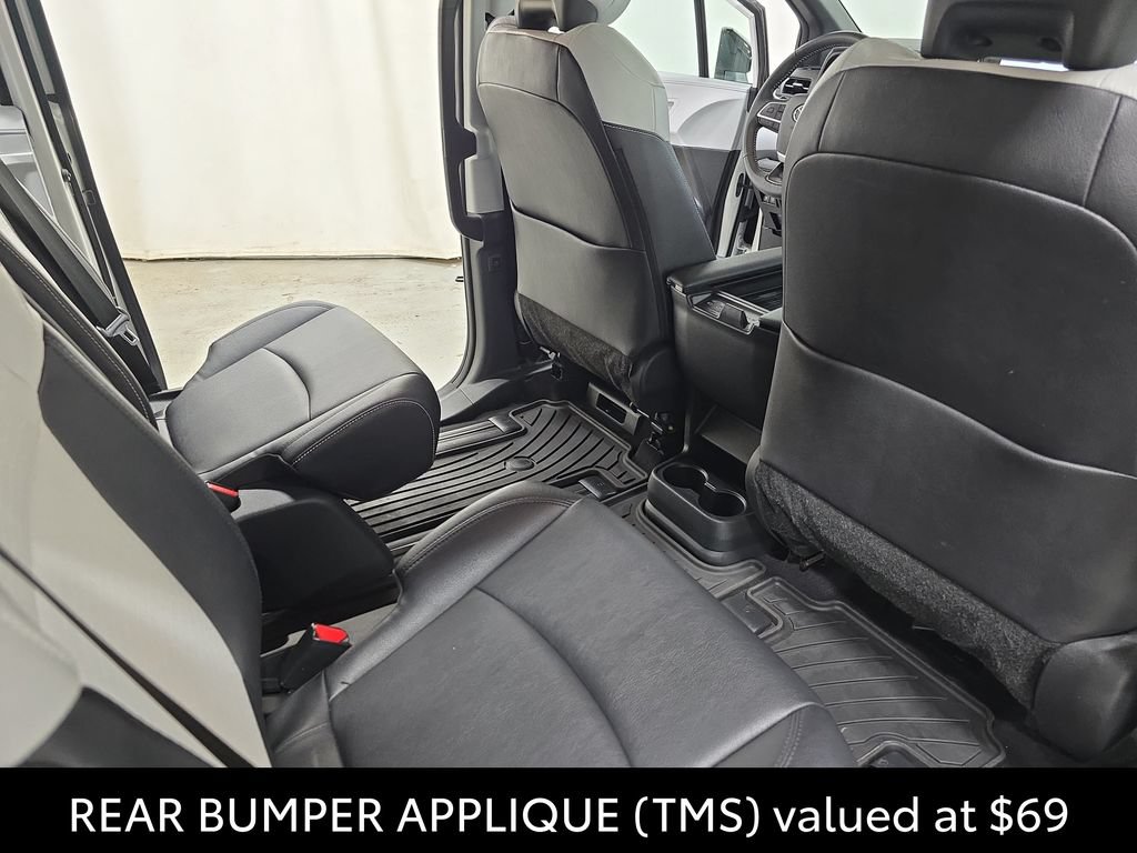 Certified 2025 Toyota Sienna XSE AWD/4WD image 15
