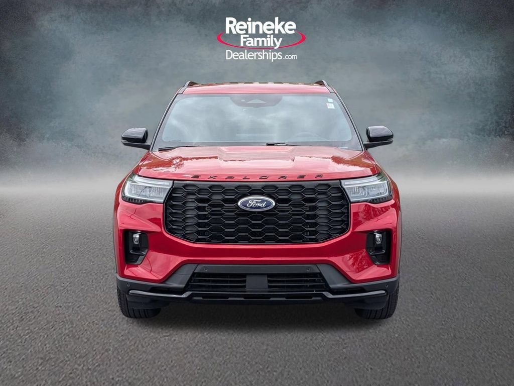 Used 2025 Ford Explorer ST-Line AWD/4WD image 2