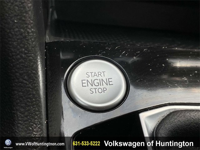 Certified 2022 Volkswagen Taos SEL image 29