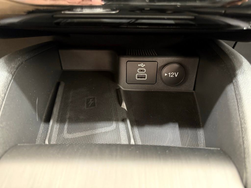 New 2025 Ford Escape SE w/ PHEV Premium Package image 40