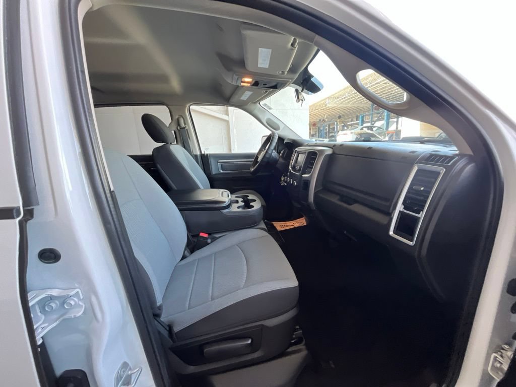 Used 2022 RAM 1500 Classic SLT RWD image 17