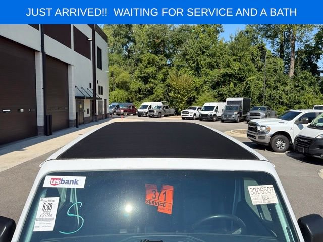 Used 2022 Jeep Wrangler Unlimited Sahara w/ Cold Weather Group AWD/4WD image 11