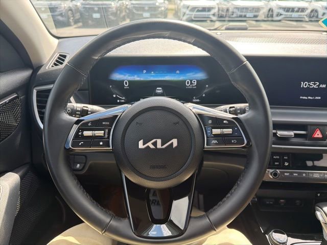 Used 2024 Kia Seltos EX AWD/4WD image 13