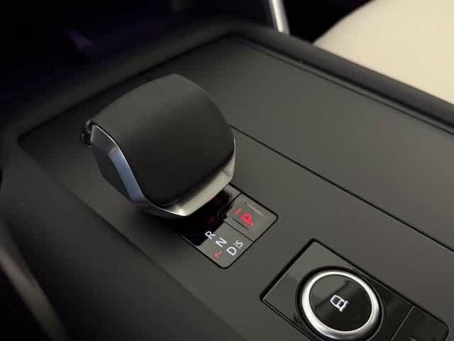 New 2026 Land Rover Discovery S AWD/4WD image 21