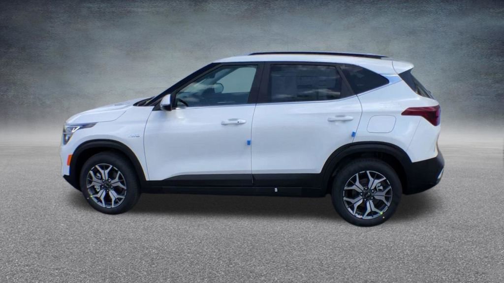 Used 2021 Kia Seltos EX image 15