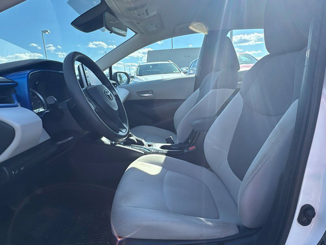 Used 2020 Toyota Corolla LE FWD image 12