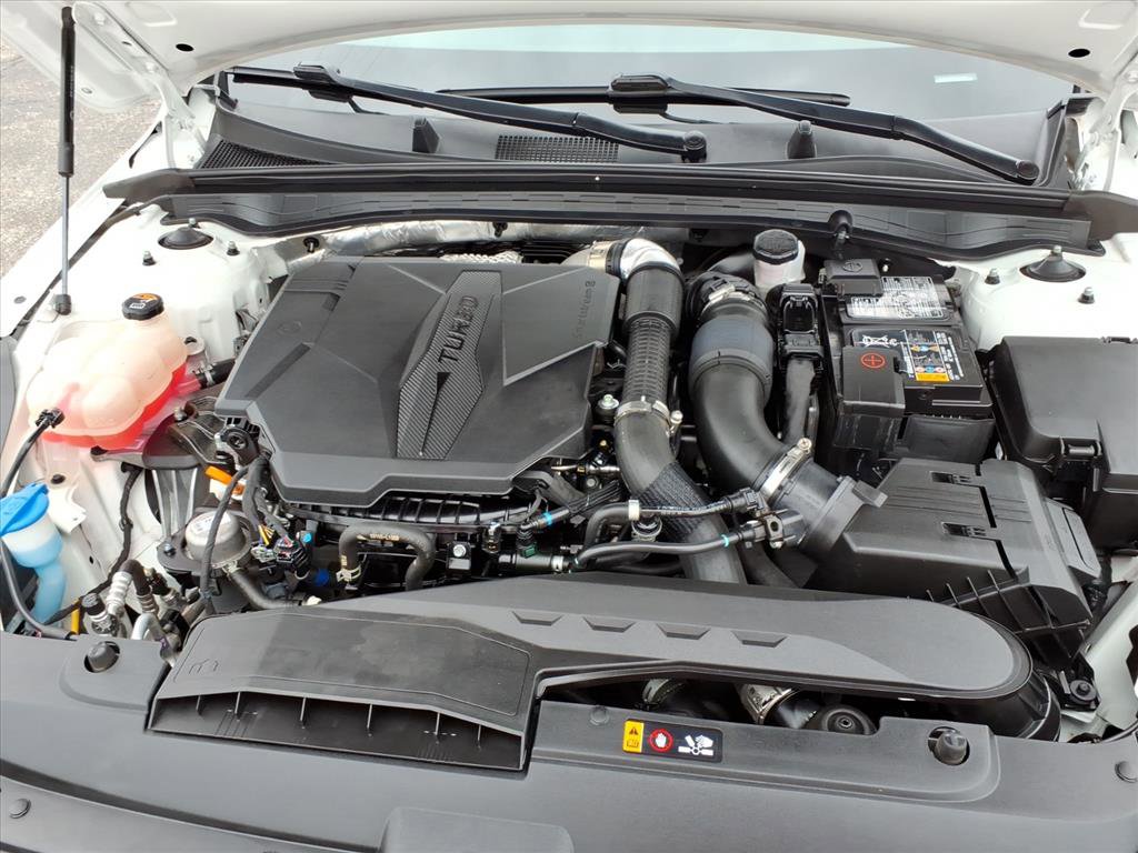 Used 2022 Kia K5 GT w/ GT1 Package image 9