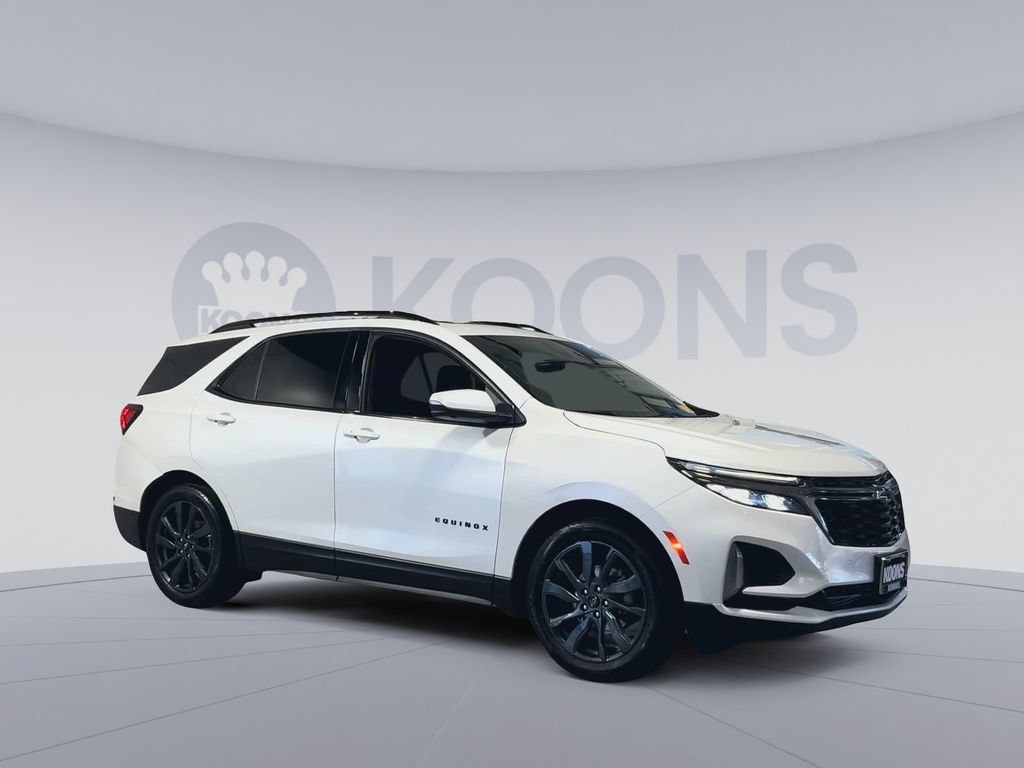 Used 2023 Chevrolet Equinox RS w/ RS Leather Package FWD image 2