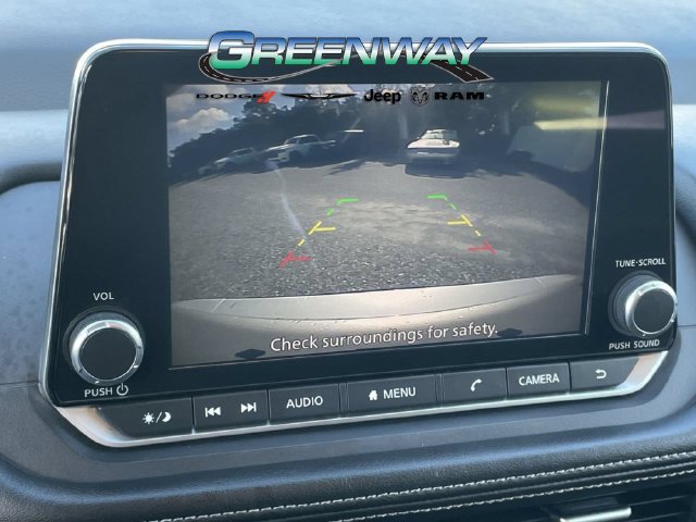 Used 2024 Nissan Rogue SV AWD/4WD image 19