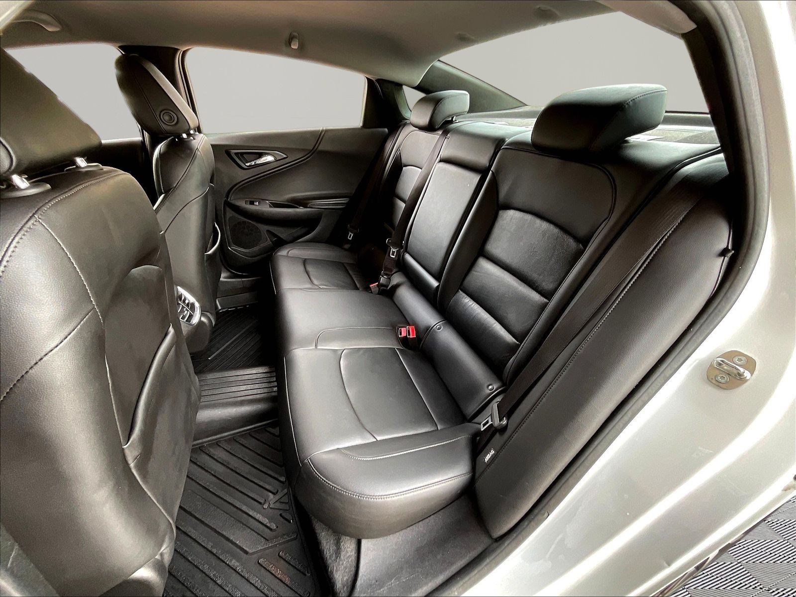 Used 2017 Chevrolet Malibu LT w/ Leather Package FWD image 21