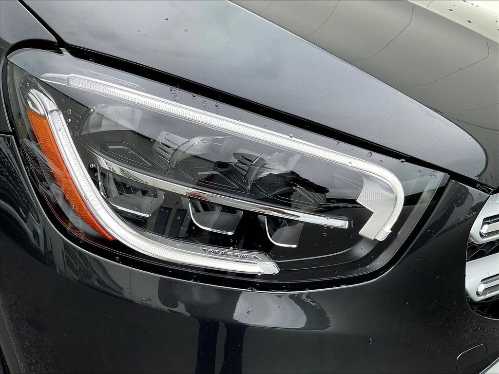 Used 2022 Mercedes-Benz GLC 300 4MATIC w/ Multimedia Package Lite image 31