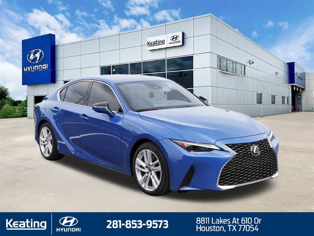 Used 2024 Lexus IS 300 w/ Comfort Package RWD image 3