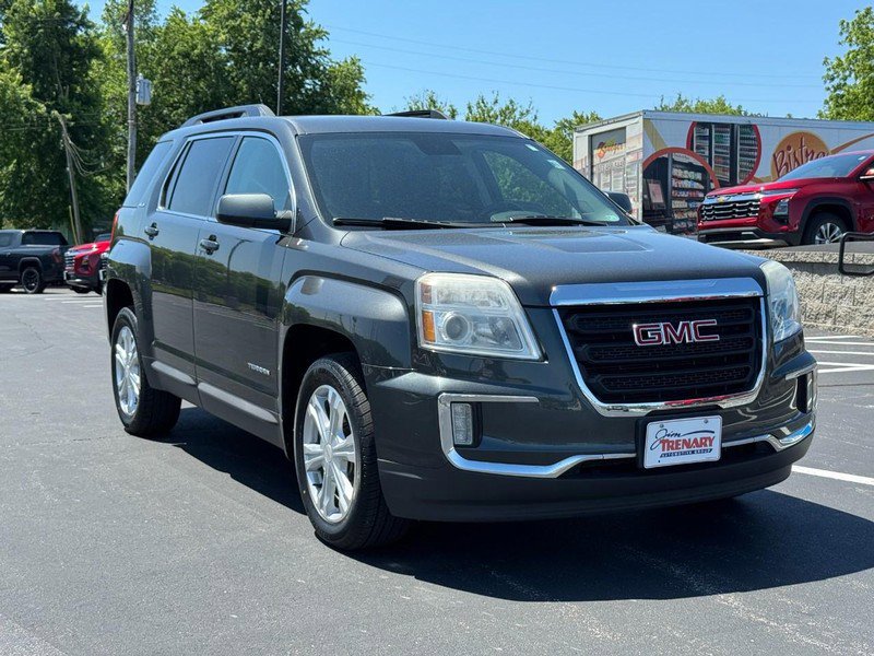 Used 2017 GMC Terrain SLE w/ Convenience Package FWD image 2