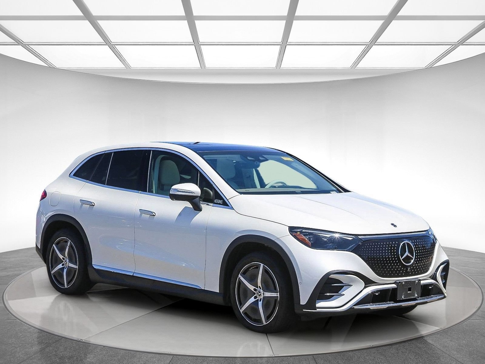 Certified 2023 Mercedes-Benz EQE 500 4MATIC SUV image 4