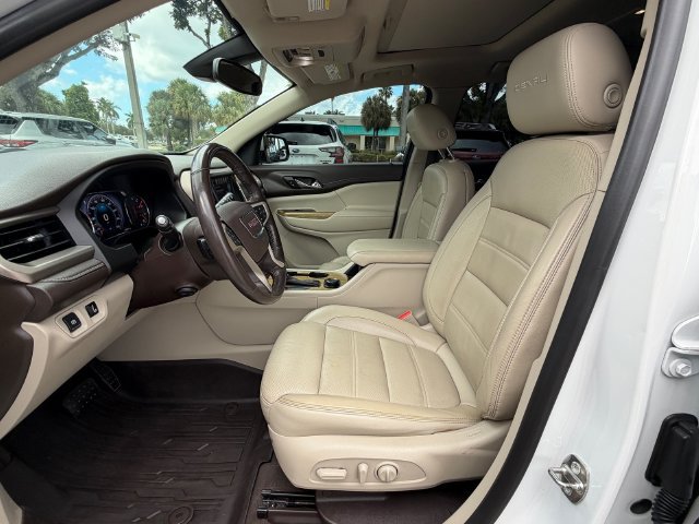 Certified 2019 GMC Acadia Denali w/ Technology Package AWD/4WD image 12