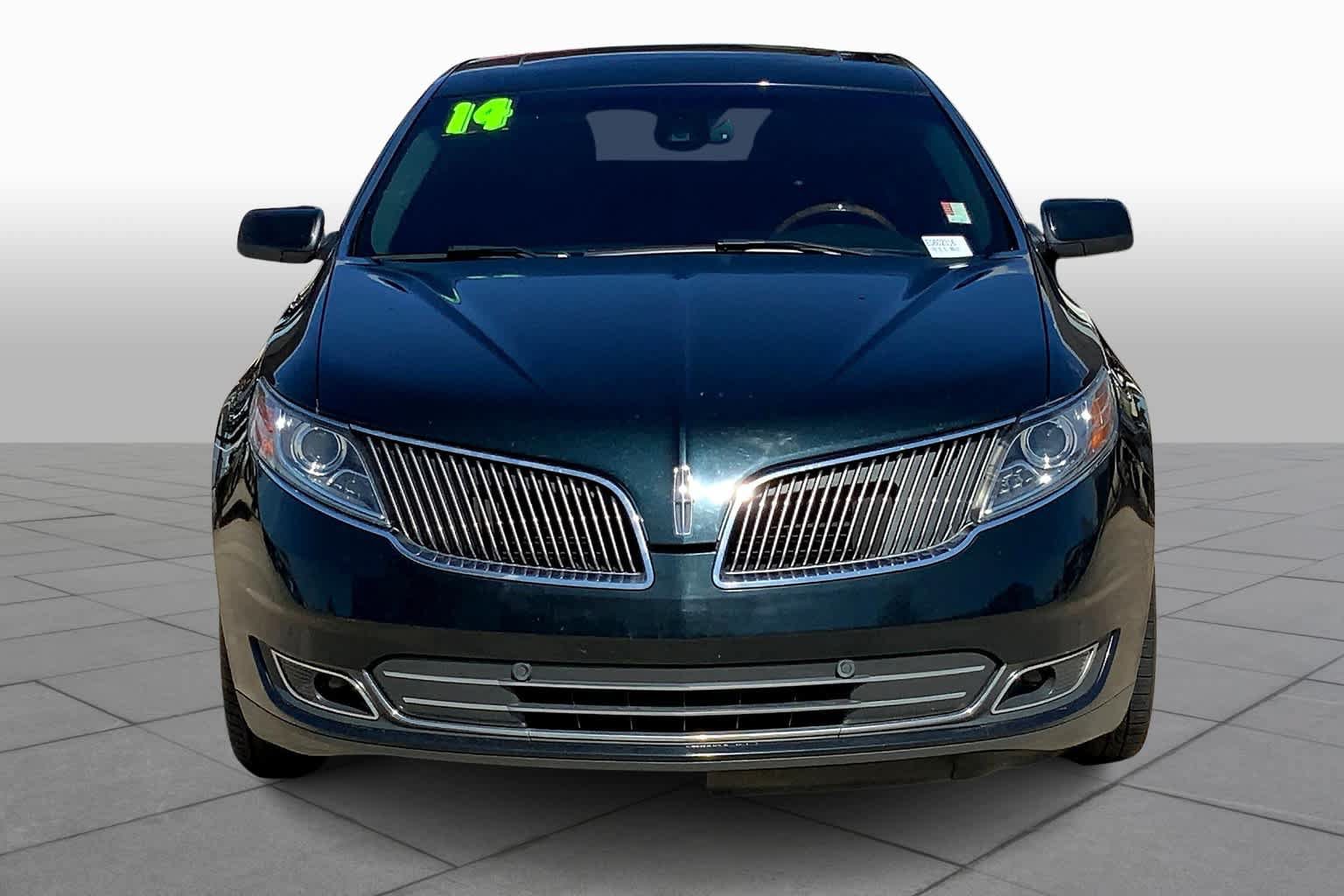 Used 2014 Lincoln MKS FWD image 3