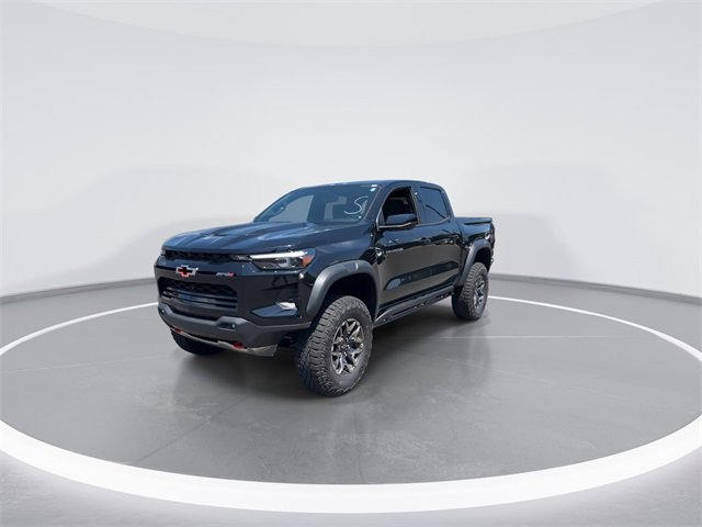 Used 2024 Chevrolet Colorado ZR2 w/ Technology Package image 4