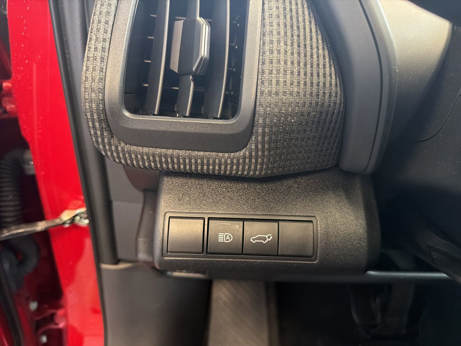 Used 2024 Toyota bZ4X FWD image 18