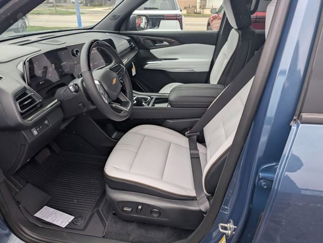 New 2026 Chevrolet Traverse High Country w/ LPO, Floor Liner Package FWD image 13