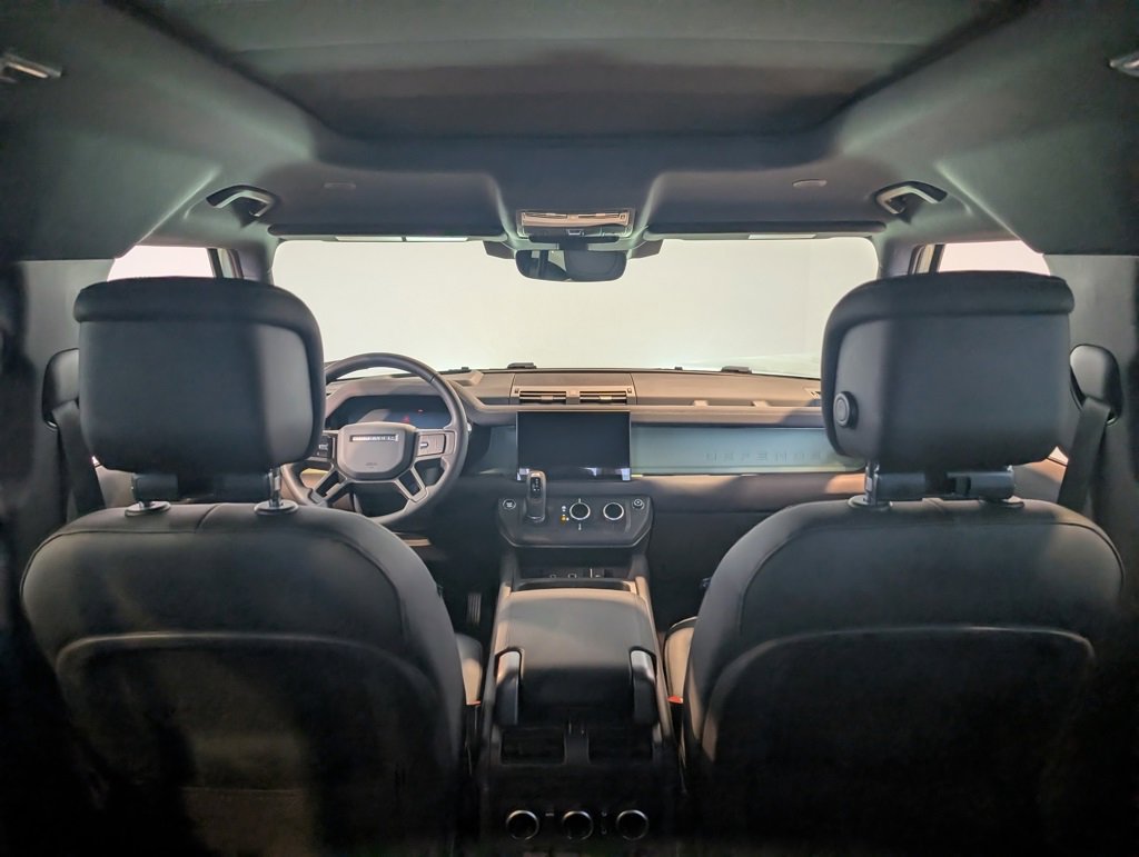 Used 2023 Land Rover Defender 110 75th Limited Edition image 30