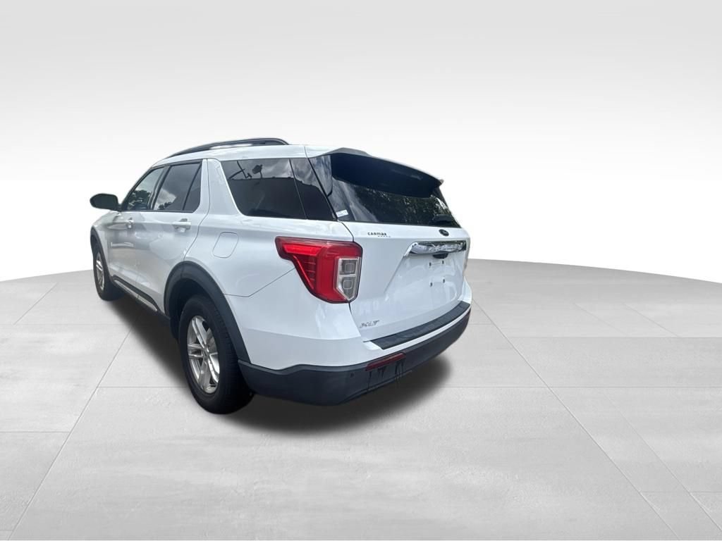 Used 2020 Ford Explorer XLT RWD image 4