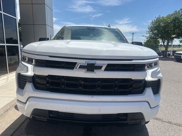 Used 2022 Chevrolet Silverado 1500 RST RWD image 2