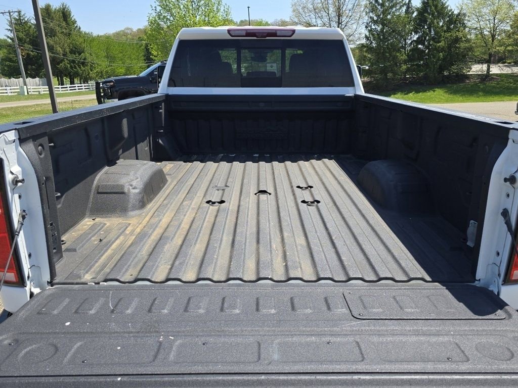 Used 2024 Chevrolet Silverado 3500 High Country w/ High Country Premium Package AWD/4WD image 25