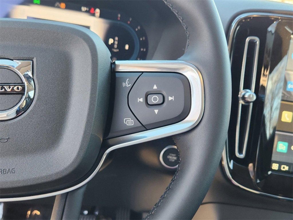 New 2025 Volvo XC40 B5 Plus w/ Protection Package Premier image 9