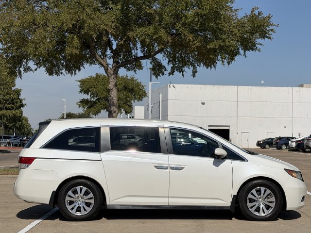 Used 2017 Honda Odyssey SE image 3