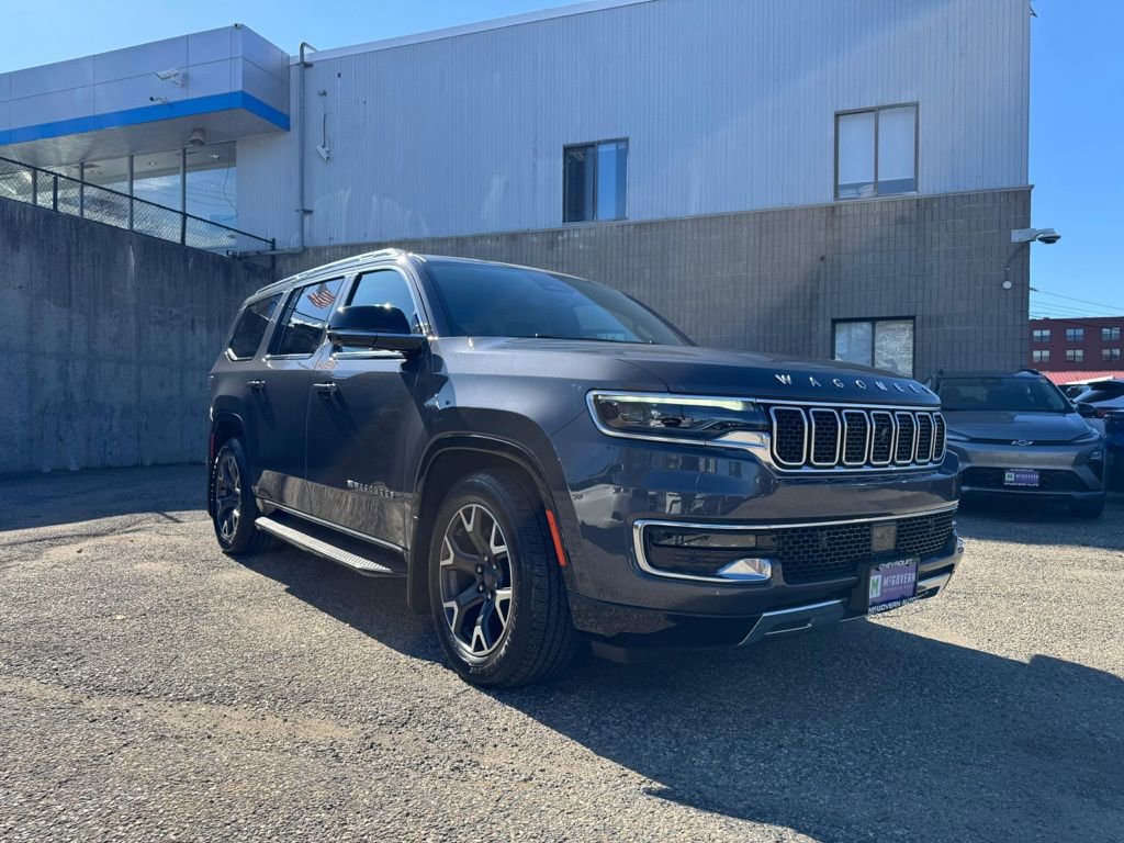 Used 2023 Jeep Wagoneer Series III w/ Convenience Group I AWD/4WD image 8
