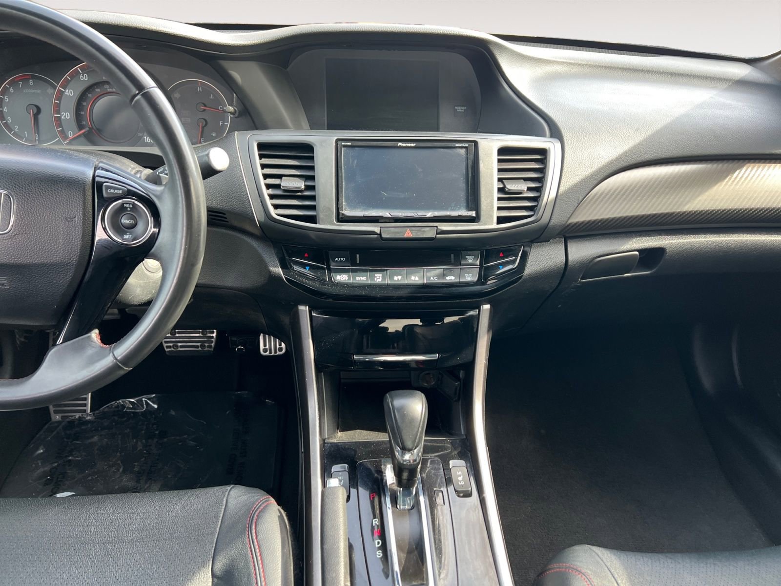 Used 2017 Honda Accord Sport Special Edition image 11