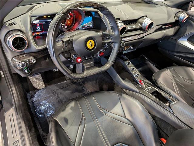 Used 2018 Ferrari 812 Superfast image 10