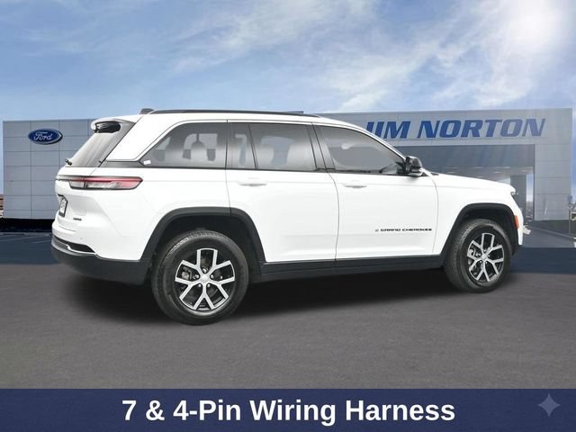 Used 2024 Jeep Grand Cherokee Limited w/ Trailer Tow Package AWD/4WD image 16
