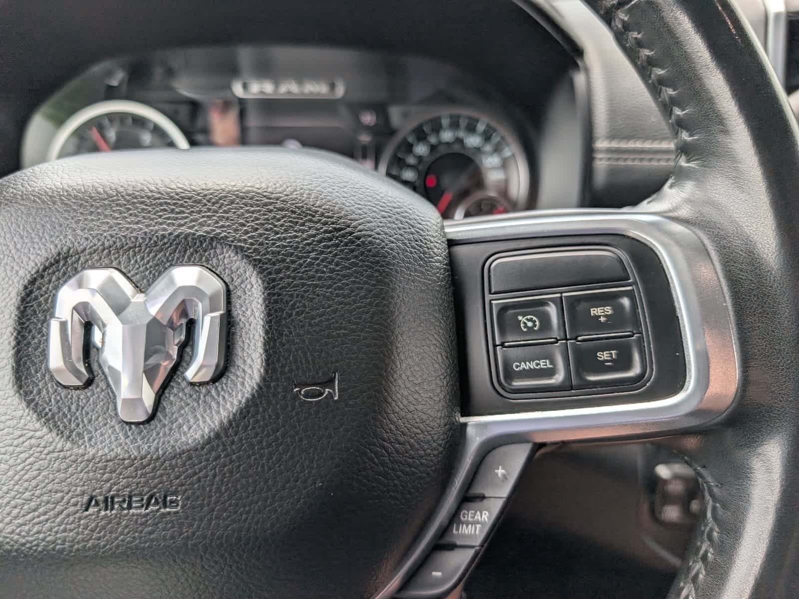 Used 2022 RAM 2500 Laramie AWD/4WD image 24
