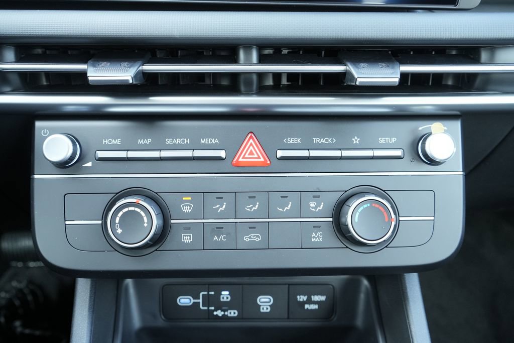 New 2026 Hyundai Tucson SE image 31