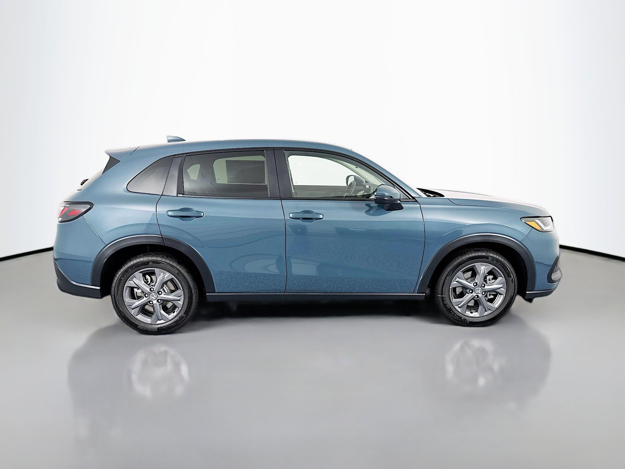 New 2026 Honda HR-V LX image 4