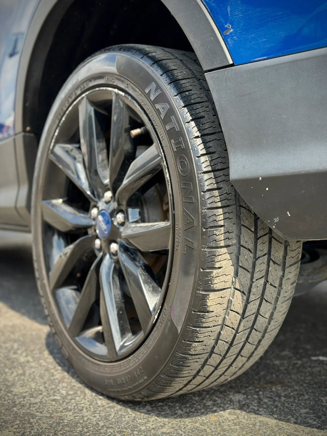 Used 2018 Ford Escape SE w/ SE Sport Appearance Package AWD/4WD image 40