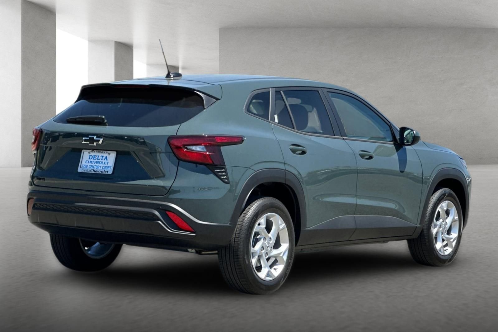 New 2026 Chevrolet Trax LS w/ LS Convenience Package FWD image 4