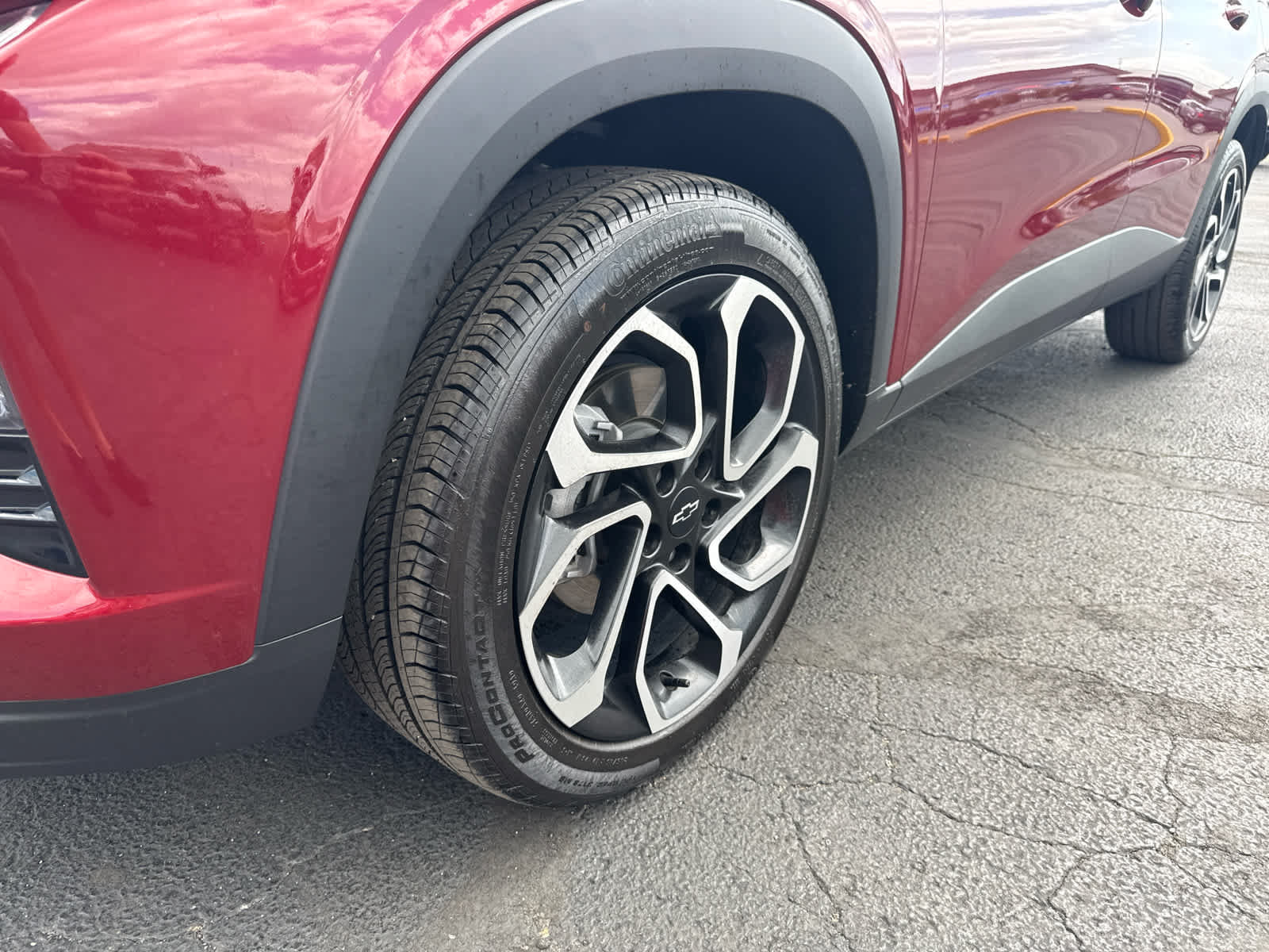 Certified 2025 Chevrolet Trax RS FWD image 10