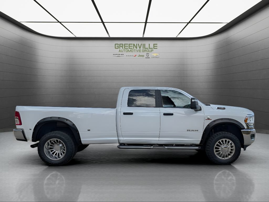 Used 2024 RAM 3500 Big Horn AWD/4WD image 12