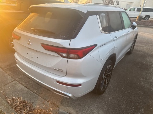 Used 2024 Mitsubishi Outlander SEL image 12