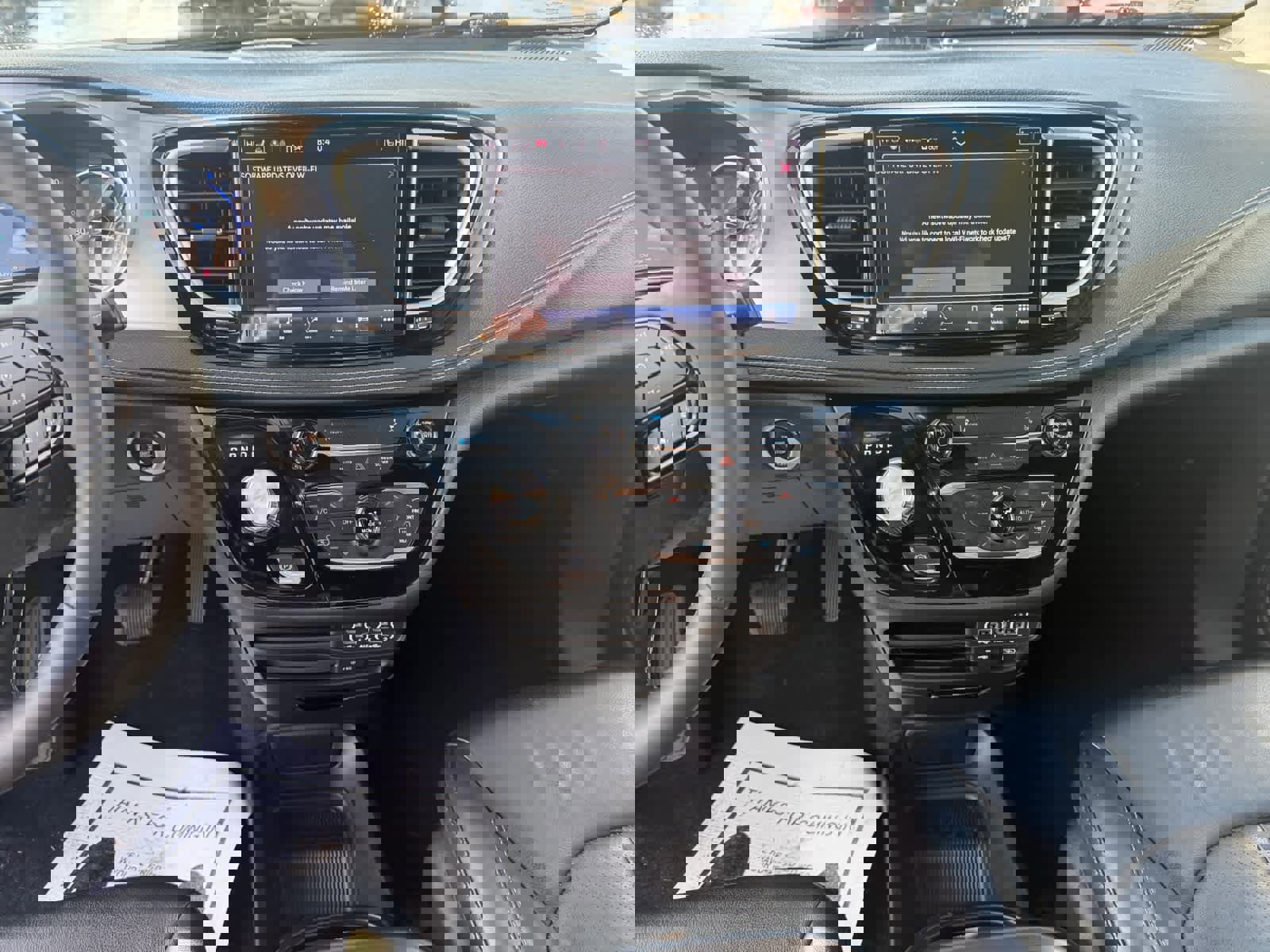 Used 2022 Chrysler Pacifica Touring-L w/ S Appearance Package FWD image 14