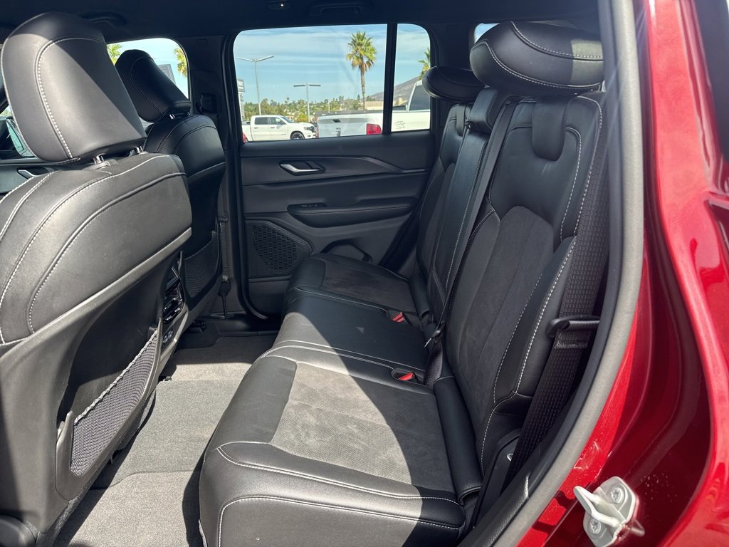 Certified 2024 Jeep Grand Cherokee Altitude image 15