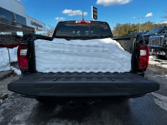 New 2026 GMC Canyon Denali w/ LPO, Denali Black Edition image 30