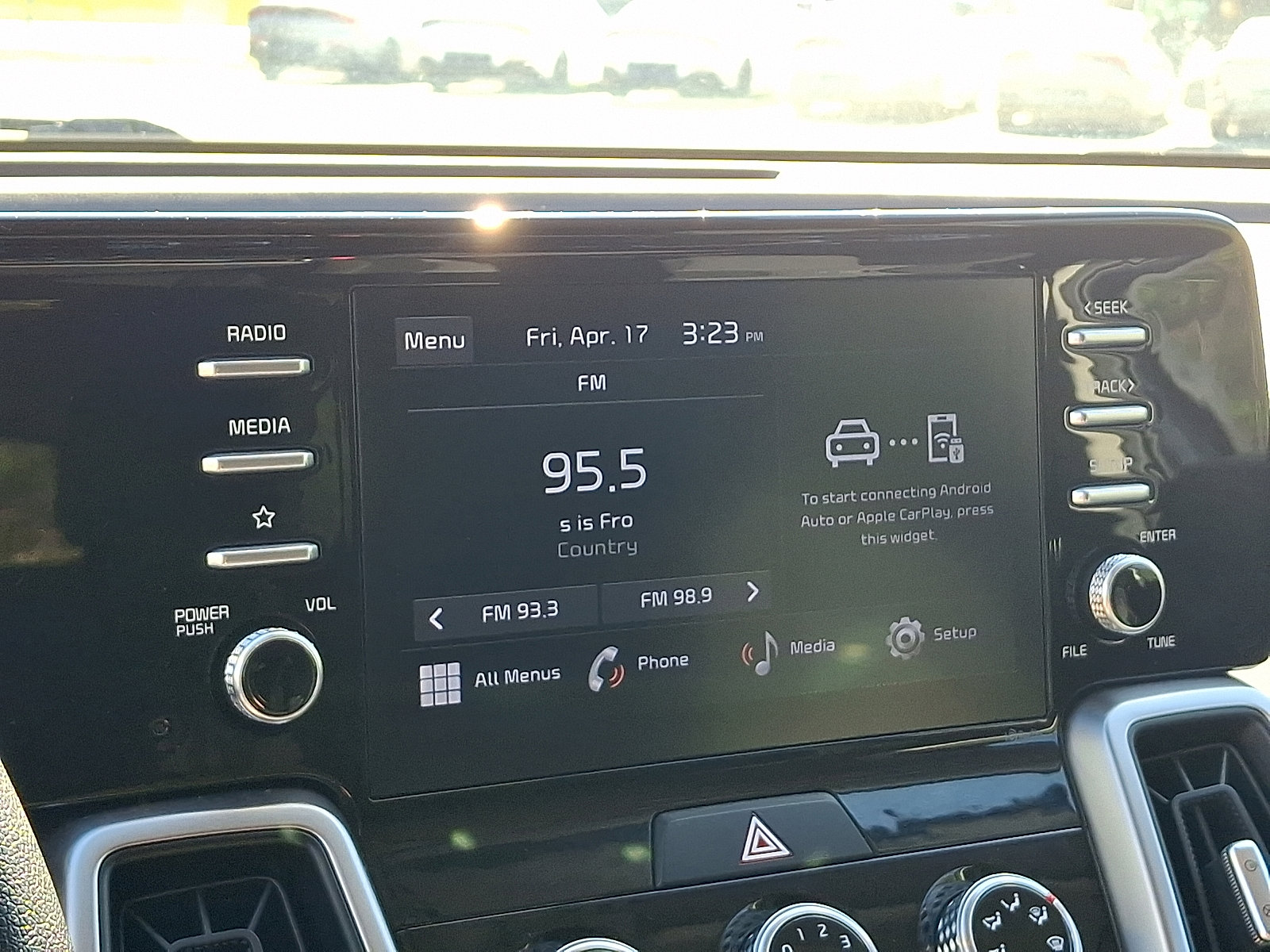 Used 2022 Kia Sorento LX image 16