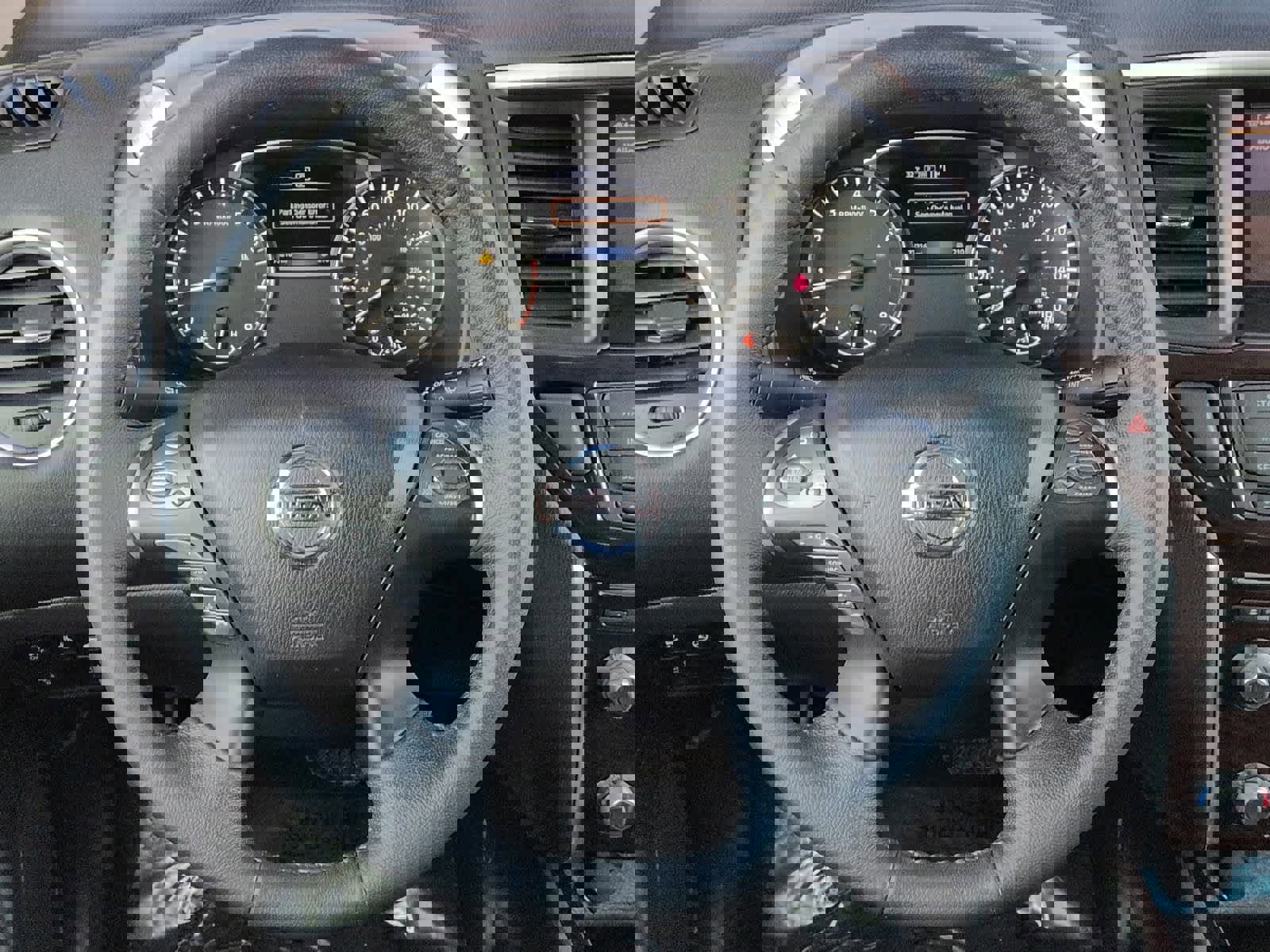 Used 2016 Nissan Pathfinder SL image 23