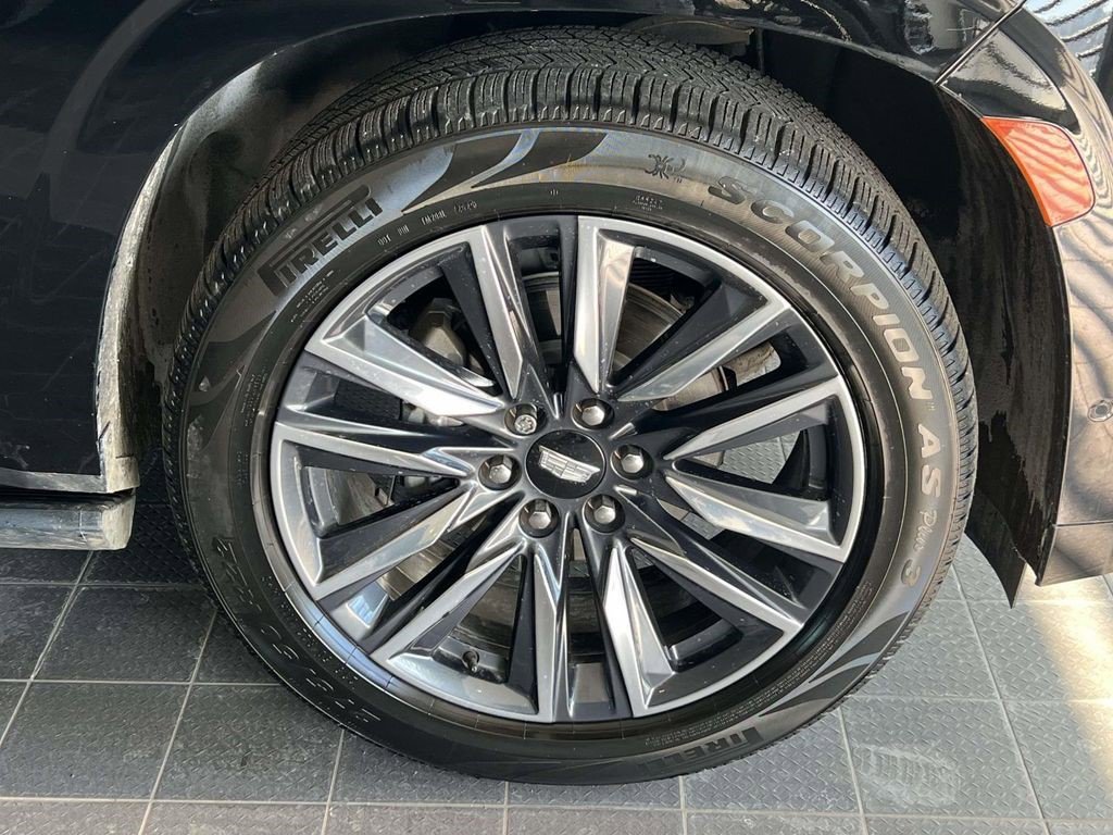 Used 2023 Cadillac Escalade ESV Sport Platinum AWD/4WD image 6